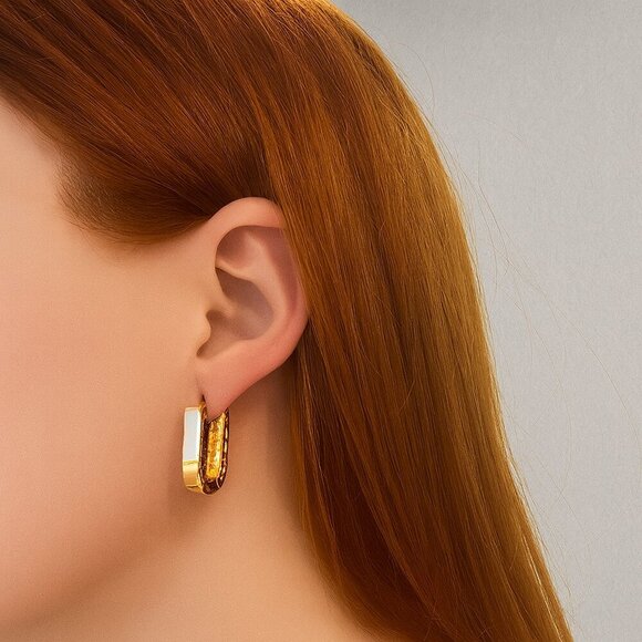 Elegant 18K Gold Plated Geometric Hoop Earrings – Lightweight & Modern Design - Picture 4 of 4